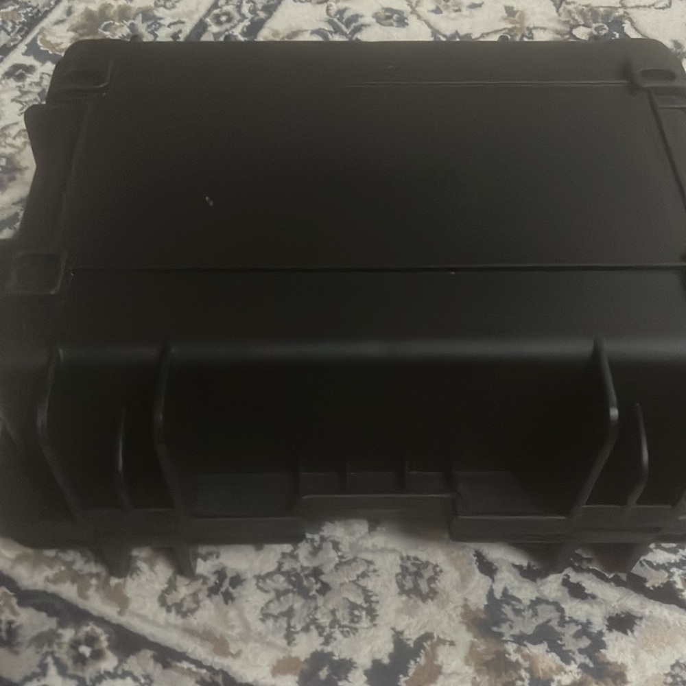 INVICTA Watch storage case. New! Never used store 8 watches safely and carefully - Picture 7 of 10